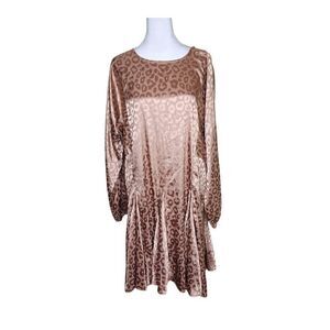 Curves to Contour Drop Waist Cheetah Print Long Sleeve Dress Womens 1X Tan